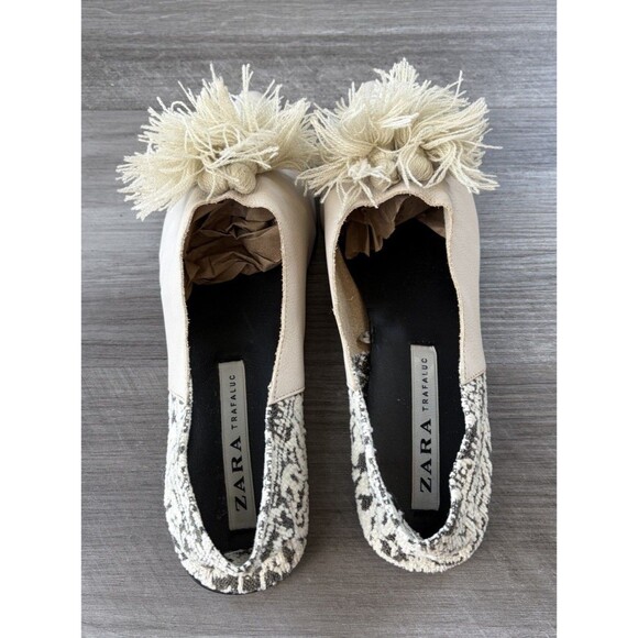 Zara Leather Ballet Flats Size 41 US 10 Fringe Pom Pointed Toe Shoes - Picture 5 of 8
